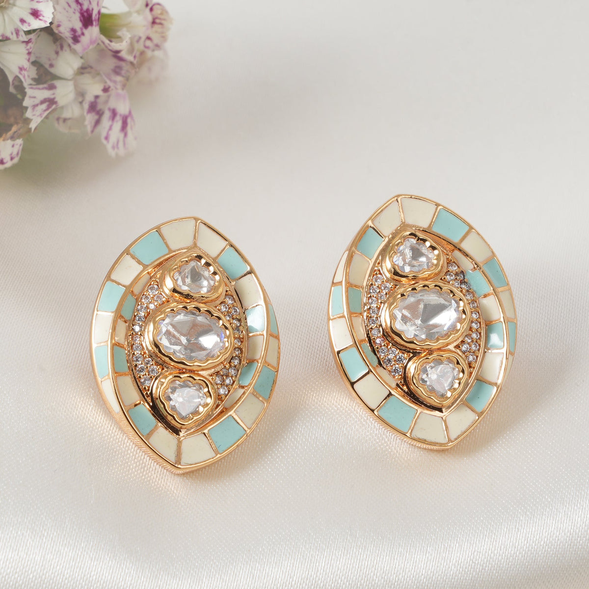 Stunning kundan enamel studs