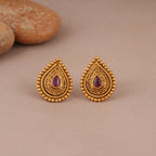 Amazing antique gold pear shaped antique gold pendant set
