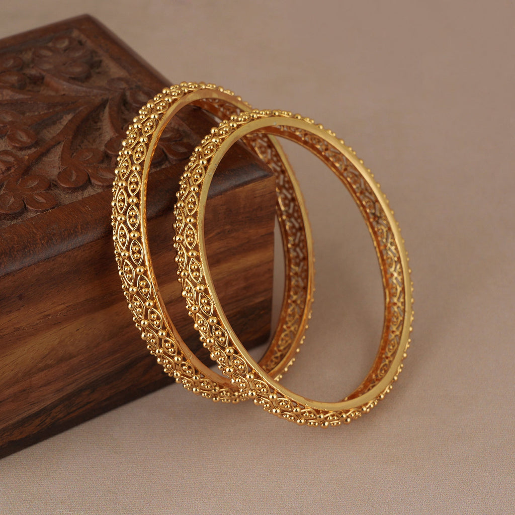 Cute sleek plain gold plated bangle set
