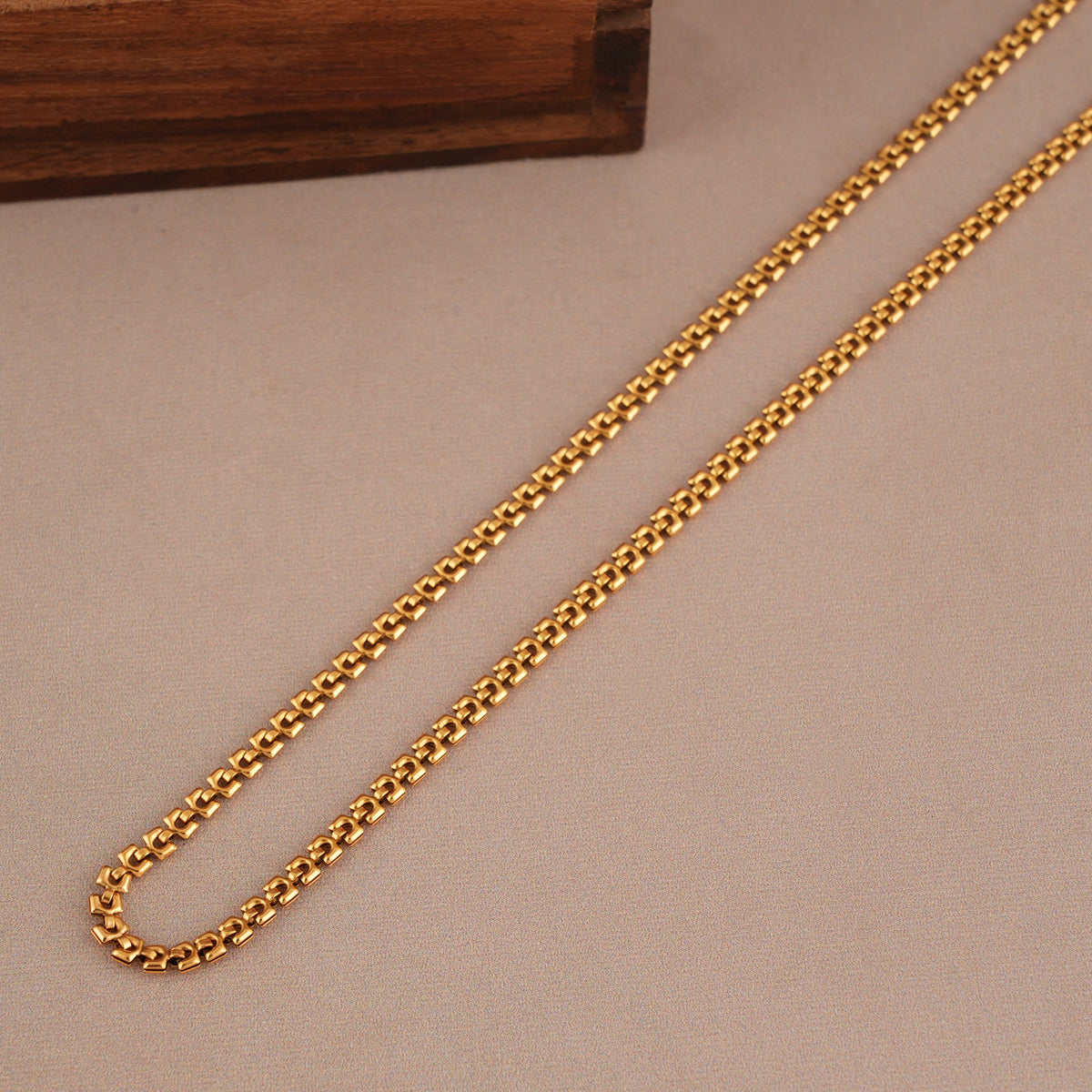 Antique gold plated cable chain