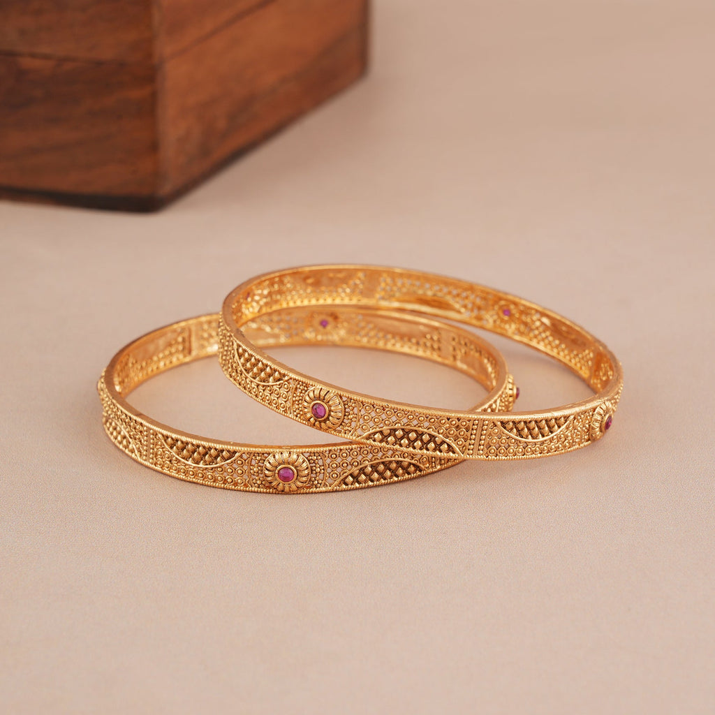 Stunning antique gold ruby traditional bangle set