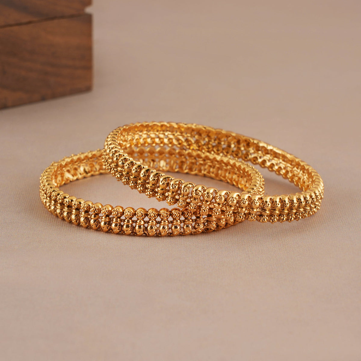 Plain antique gold traditional bangle set