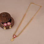 Delicate floral antique gold stone pendant necklace set