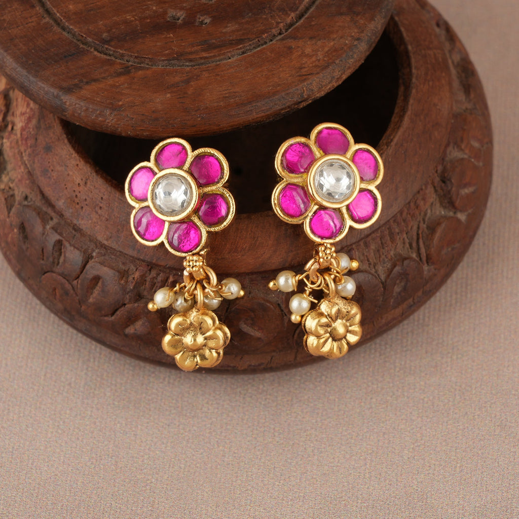 Delicate floral antique gold stone pendant necklace set