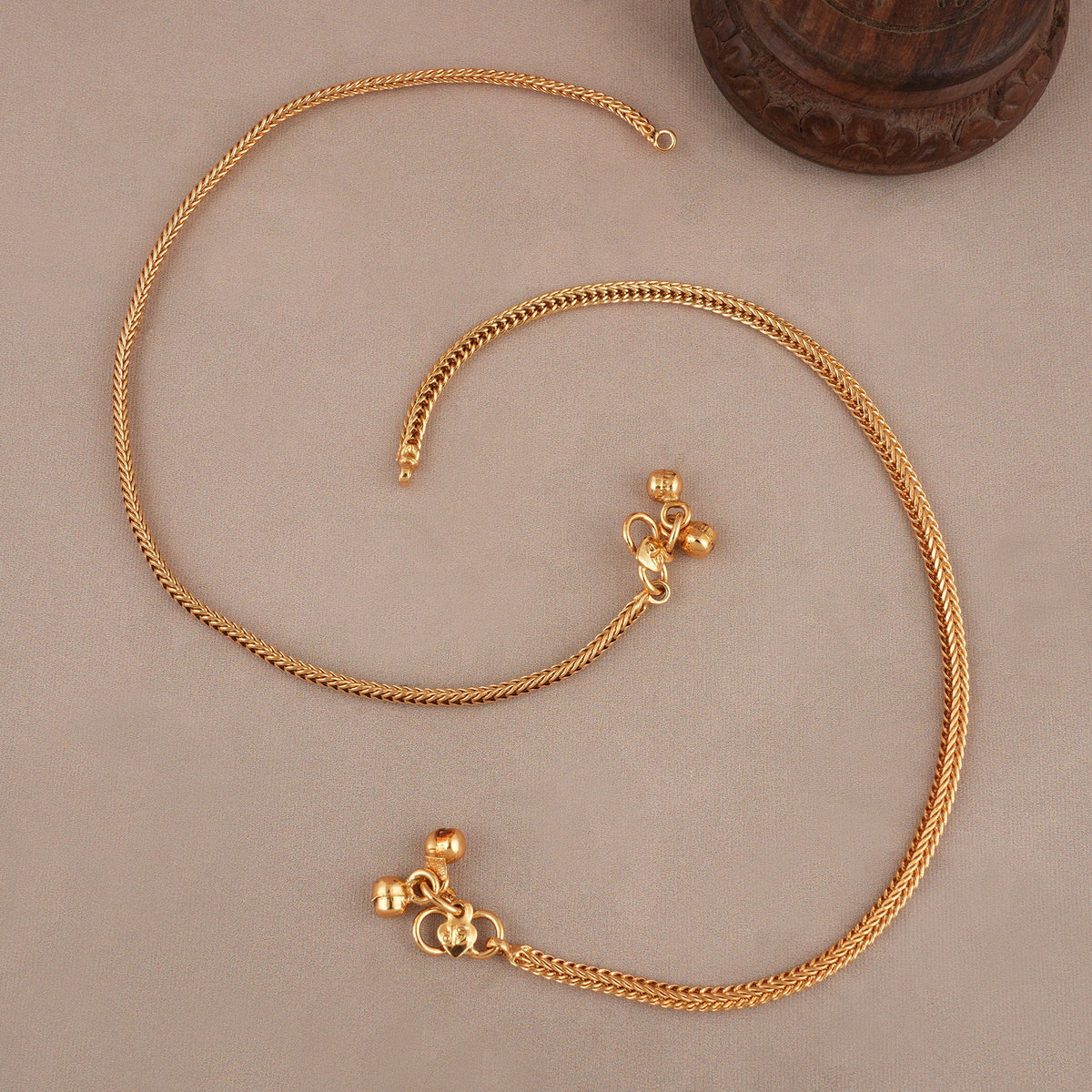 Elegant antique gold snake anklet set