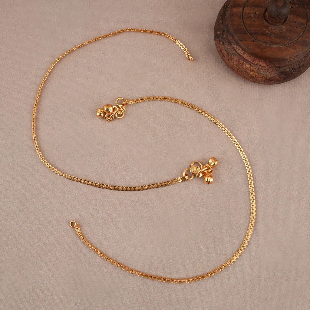 Delicate antique gold spiral anklet set