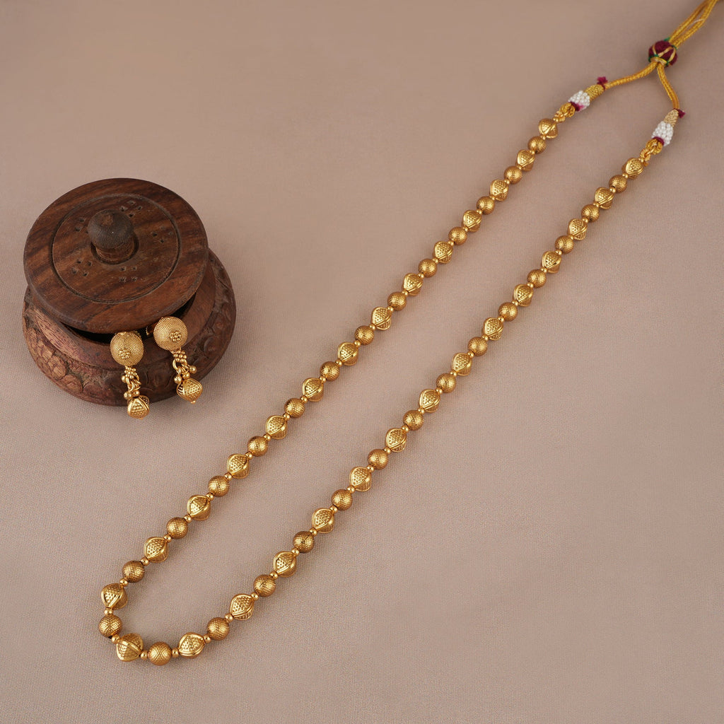 Beautiful plain gold mala necklace set