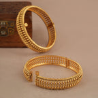 Broad gold plated bangle set