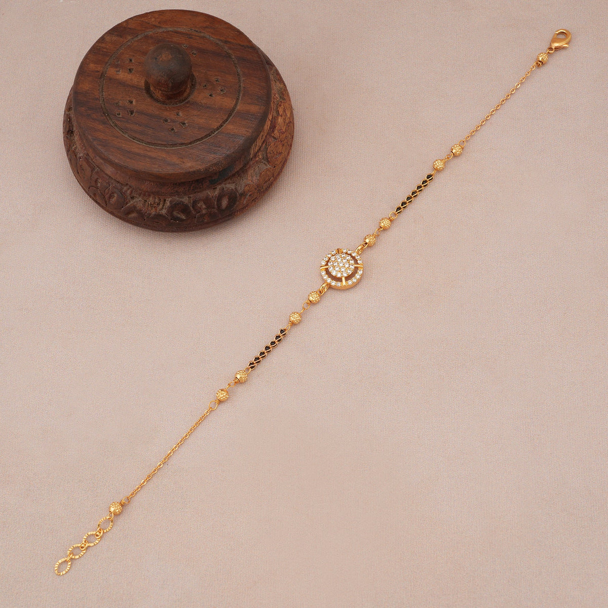 Cute elegant diamond mangalstura bracelet