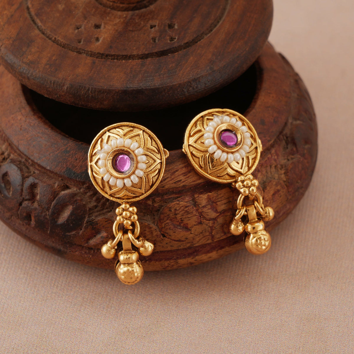 Beautiful elegant antique gold stone mangalsutra set