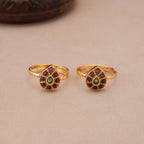 Elegant multicolor stone toe ring