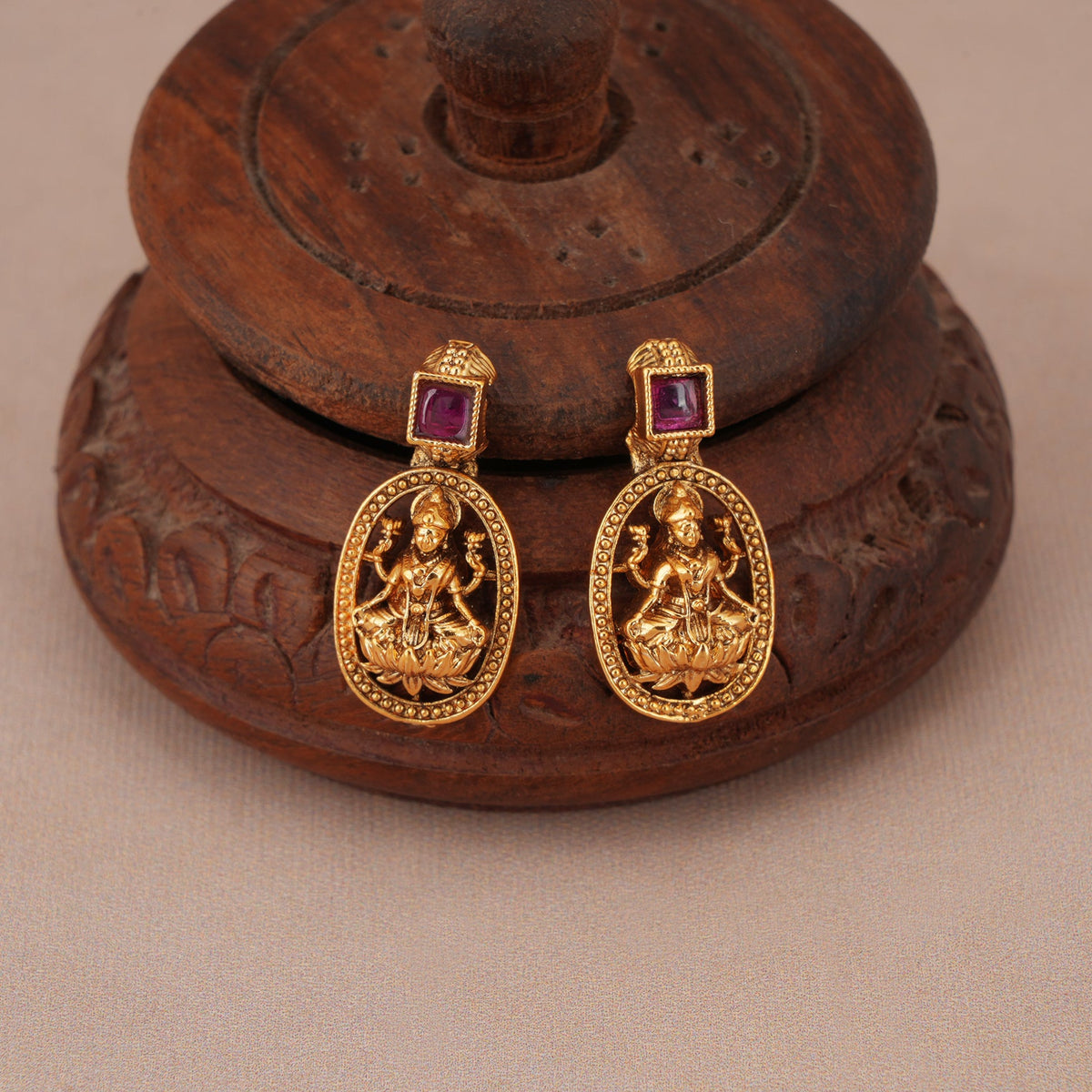 Elegant maa lakshmi multicolor stone neckalce set I Temple Jewellery