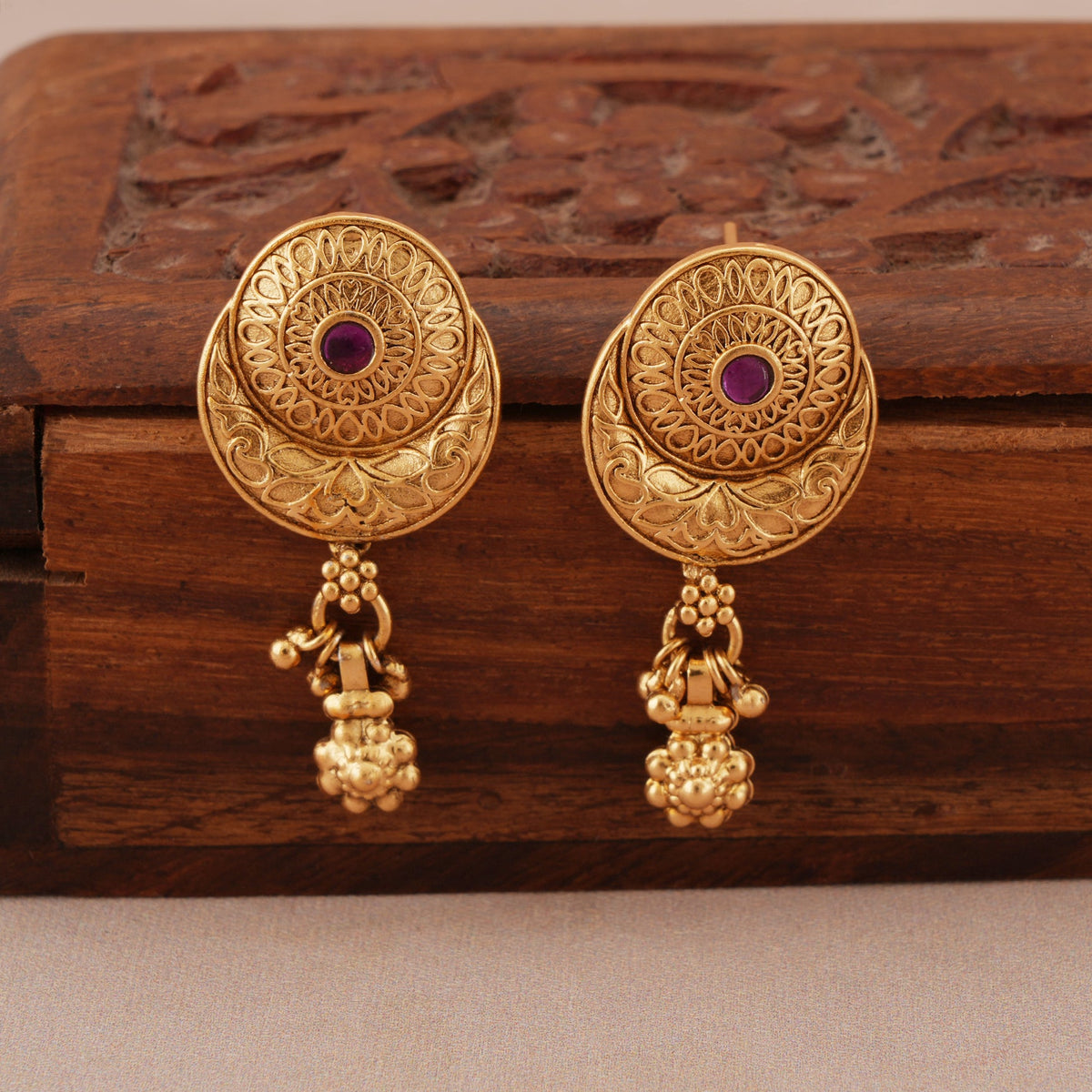 Stunning antique gold ruby bold mangalsutra set