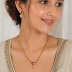 Delicate floral antique gold stone pendant necklace set