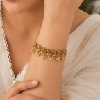 Delicate antique gold kundan bracelet